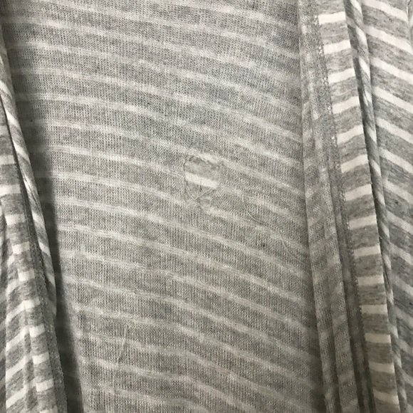 Splendid gray/ white striped cardigan (M) - Picture 3 of 4